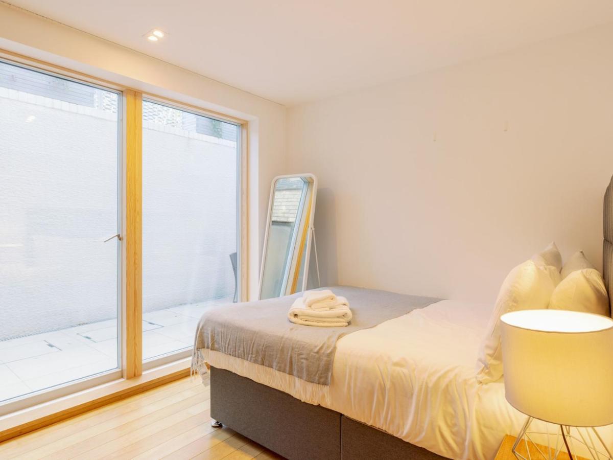 Pass The Keys - Spacious Modern Flat With Garden, In South West Hébergement de vacances Londres