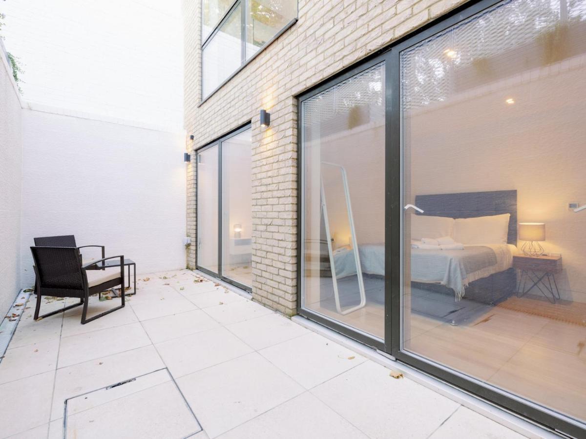 Hébergement de vacances Pass The Keys - Spacious Modern Flat With Garden, In South West *
