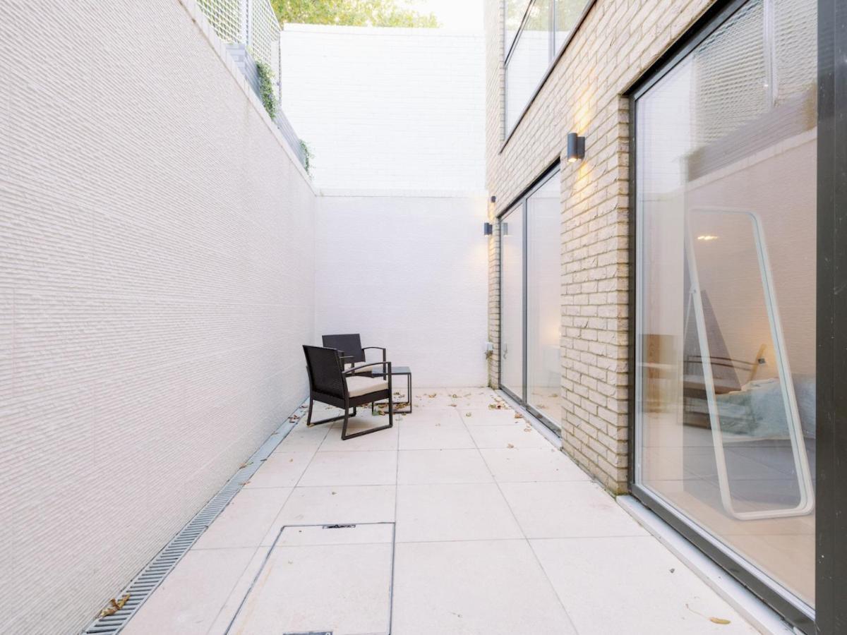 Pass The Keys - Spacious Modern Flat With Garden, In South West Hébergement de vacances *