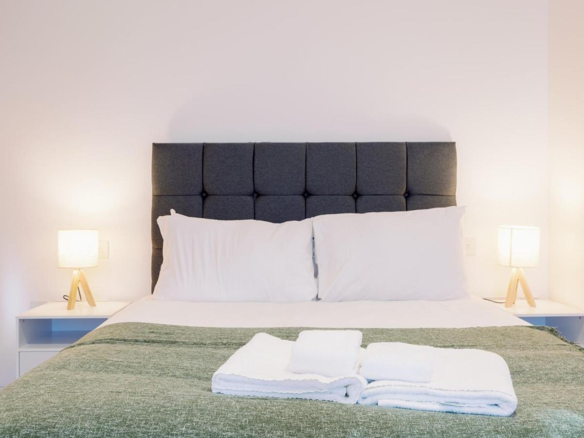 Pass The Keys - Spacious Modern Flat With Garden, In South West Londres