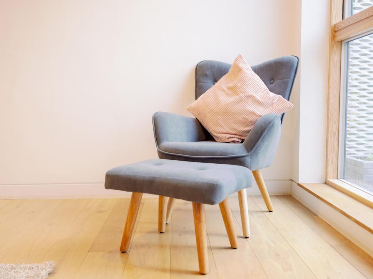 Hébergement de vacances Pass The Keys - Spacious Modern Flat With Garden, In South West Londres